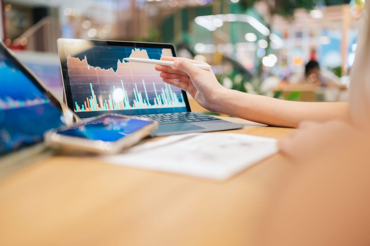 Investment Research Analyst Discusses High-Yield Strategies with Financial Advisor Magazine